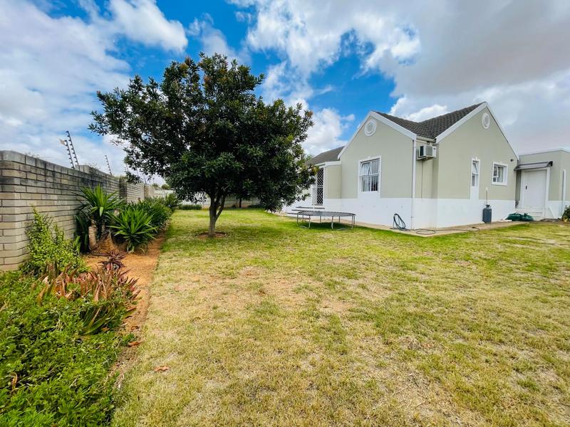 3 Bedroom Property for Sale in Tafelzicht Western Cape